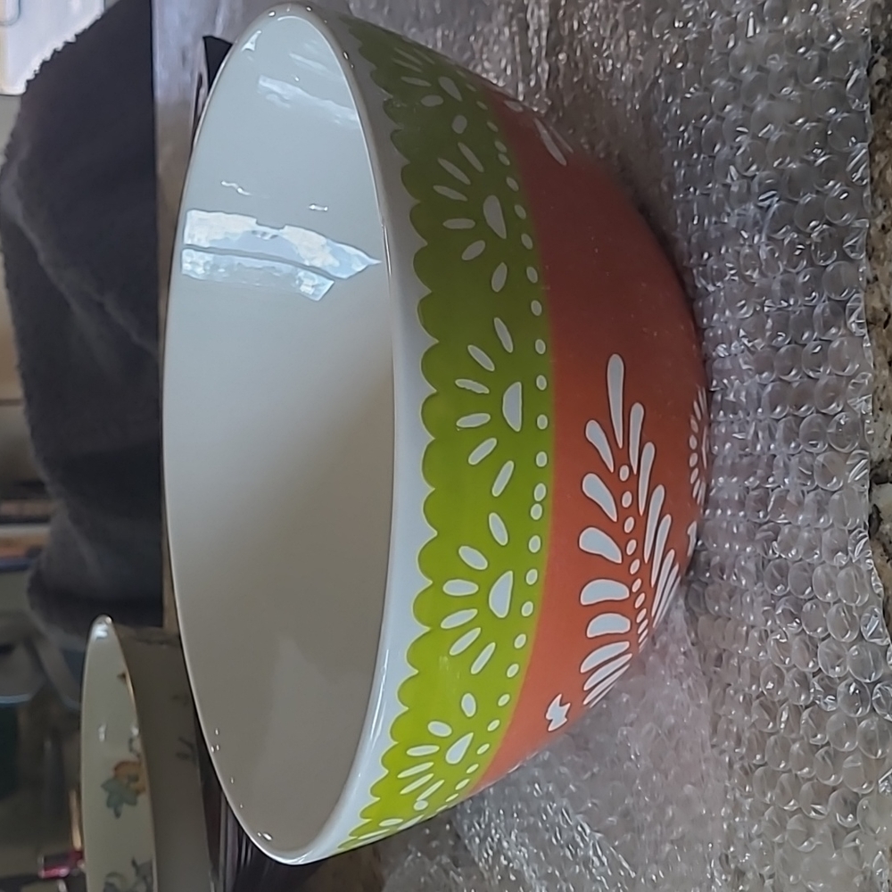 Boston International Salad Bowl